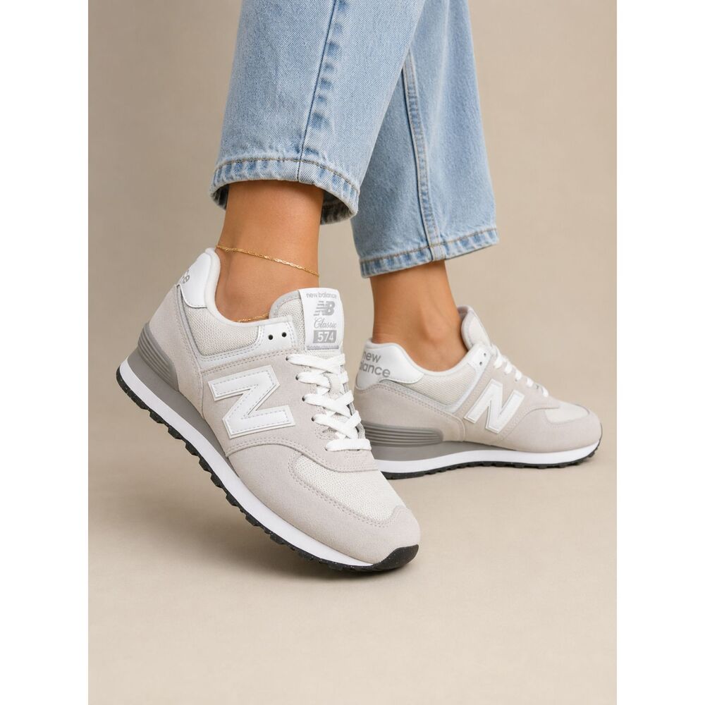 New Balance 574 Classic Retro Sneaker Beige White Women’s Size 10 Running Trendy